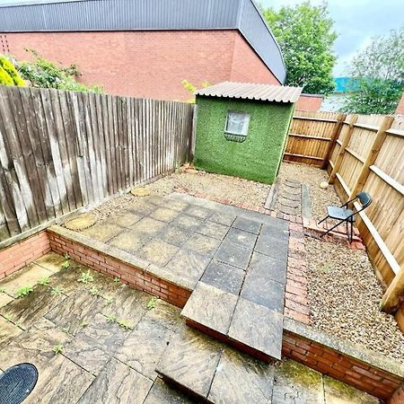 Lovely Spacious Room Near Train Station And University Dallington  Exterior foto